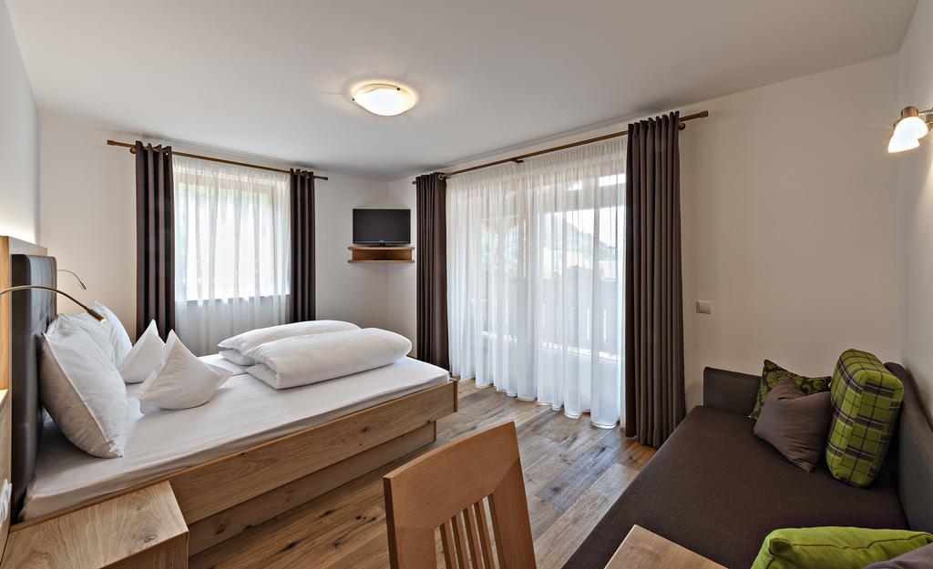 Hotel Pfandleralm San Martino In Passiria  Oda fotoğraf