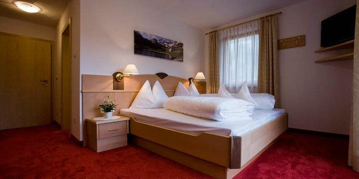 Hotel Pfandleralm San Martino In Passiria  Oda fotoğraf
